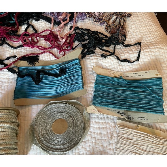 lot of  Assorted vintage 80s/90s sewing supplies Trims, Piping..see photos! - Picture 6 of 14